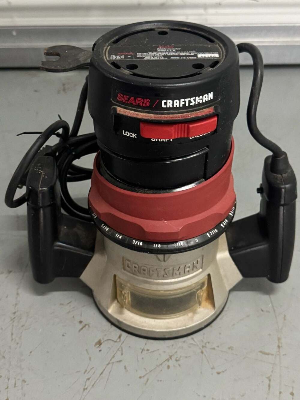 Sears Craftsman 1-1/2 HP 25,000 RPM Corded Router Model 315.175040